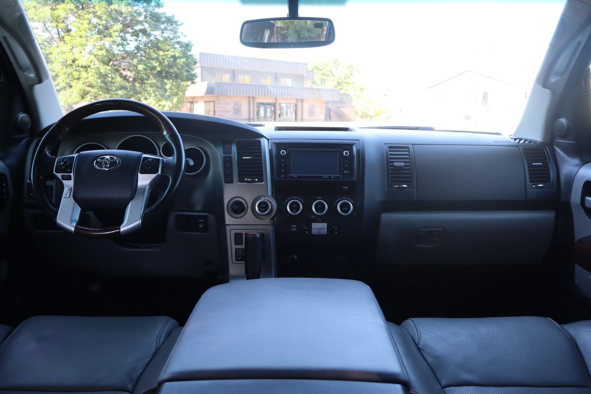 Used 2016 Toyota Sequoia Platinum AWD/4WD image 16