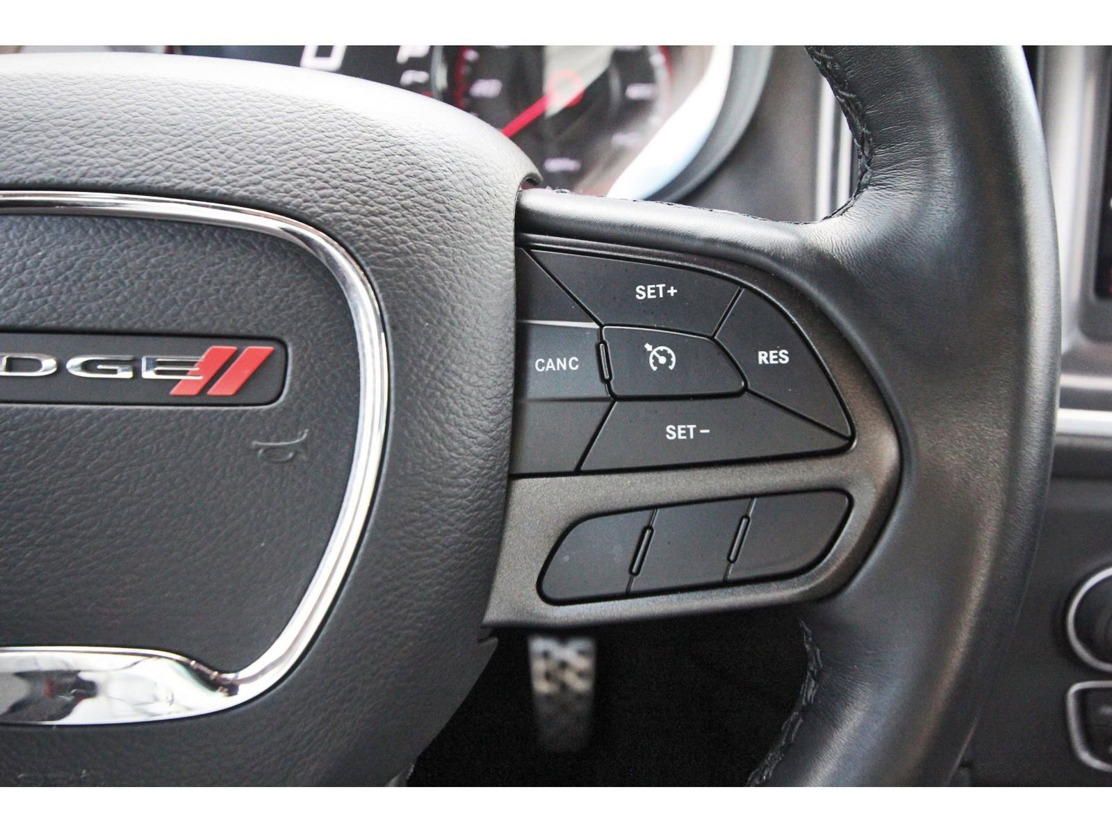 Used 2020 Dodge Charger SXT w/ Driver Convenience Group image 19