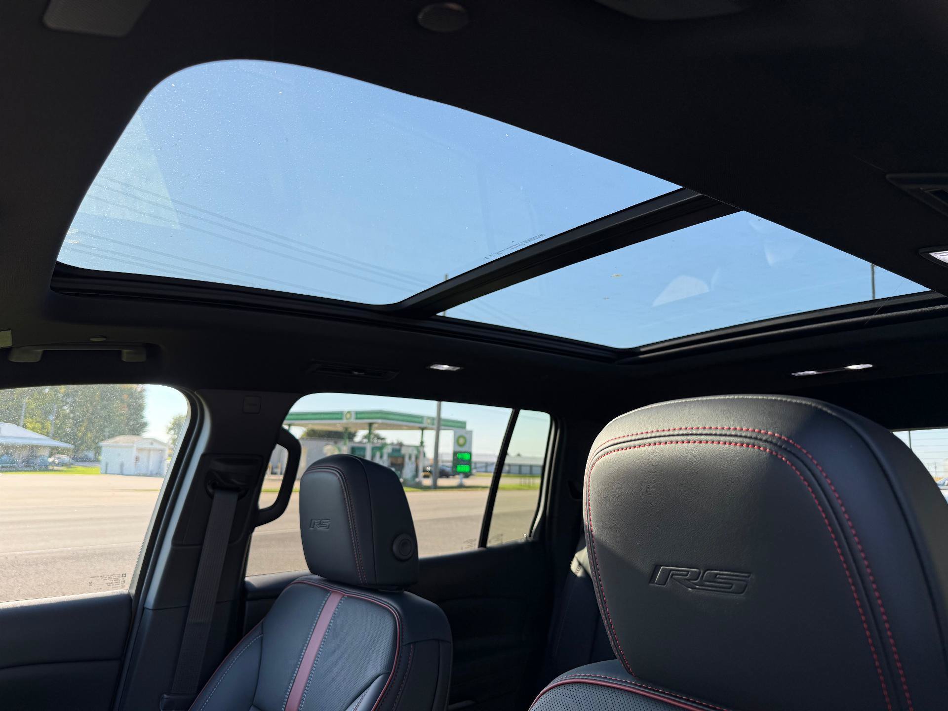 New 2027 Chevrolet Traverse RS AWD/4WD image 14