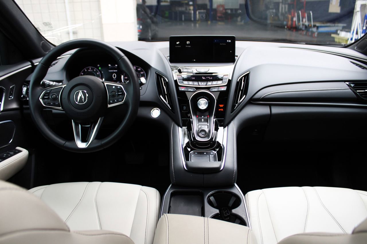 Used 2025 Acura RDX SH-AWD image 37