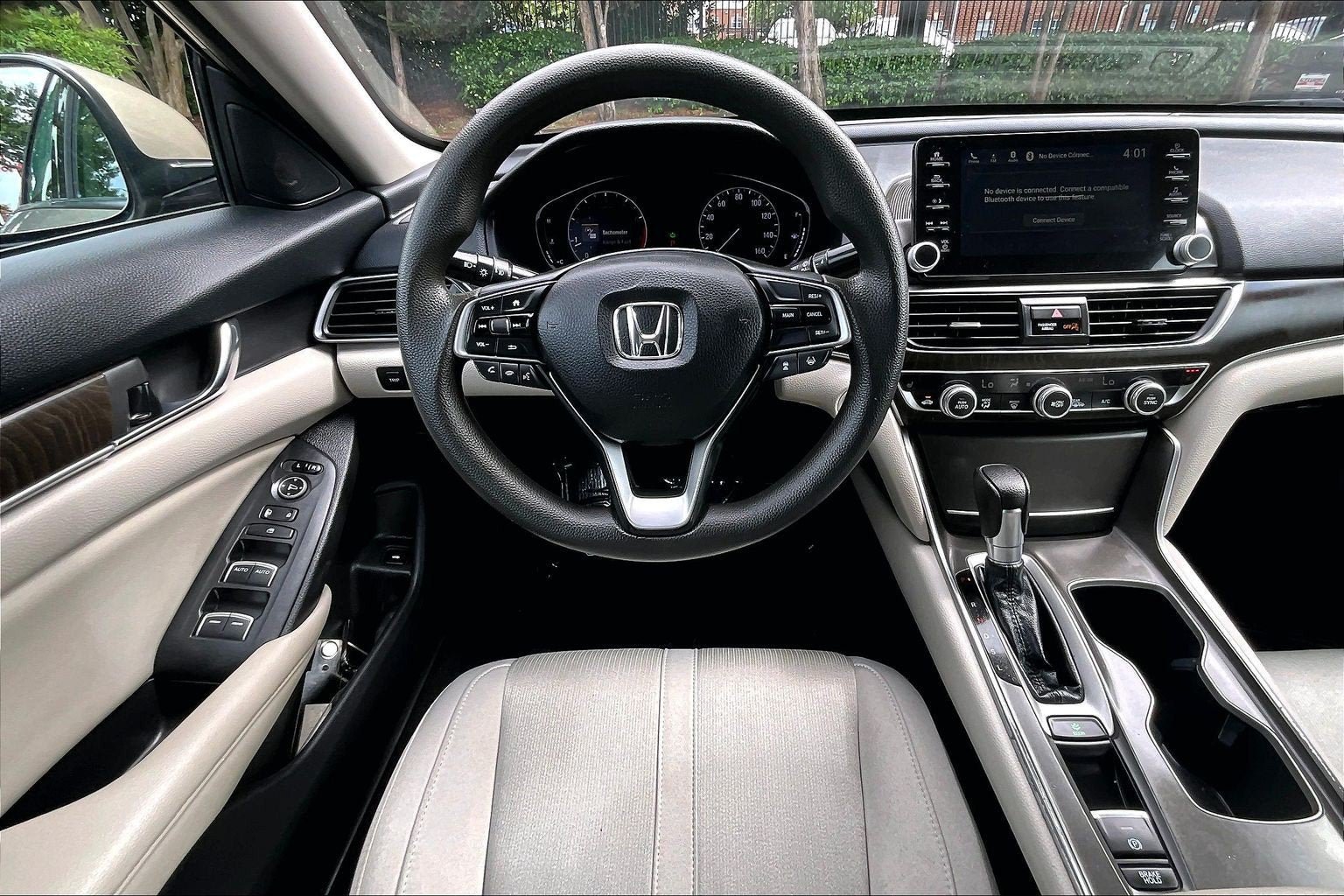 Used 2018 Honda Accord EX image 5