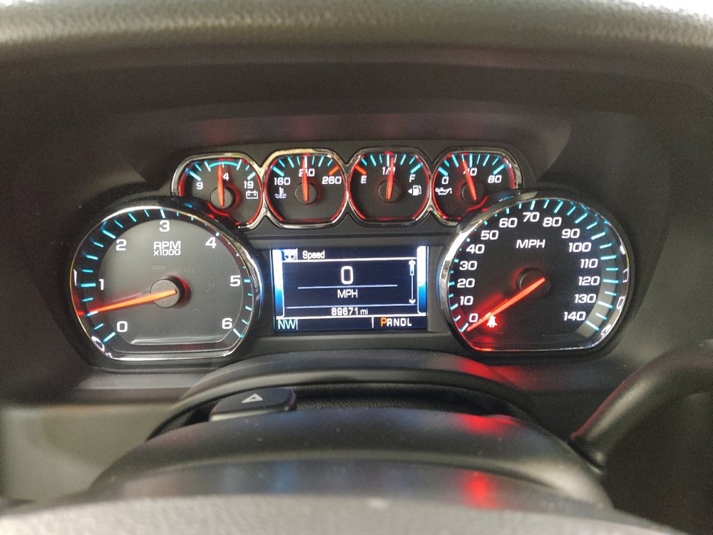 Used 2018 Chevrolet Tahoe LT w/ LT Signature Package AWD/4WD image 23