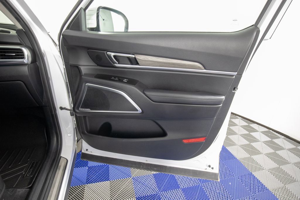 Used 2021 Kia Telluride SX w/ Towing Package FWD image 16