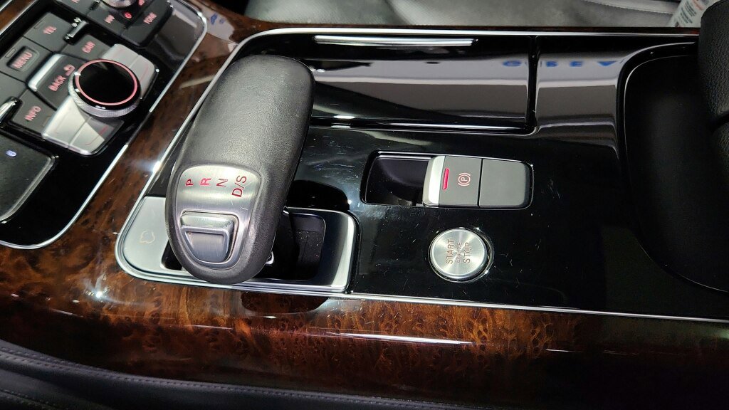 Used 2015 Audi A8 L 3.0T w/ Premium Package image 15