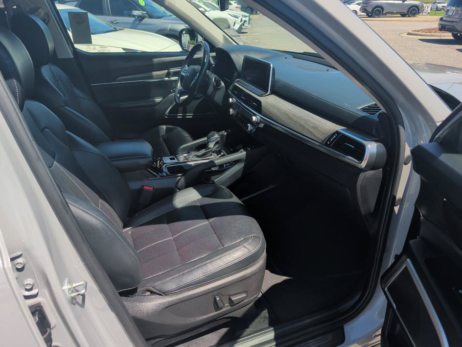 Used 2022 Kia Telluride EX w/ EX Premium Package AWD/4WD image 12