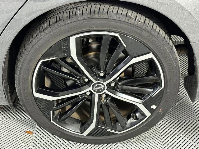 Certified 2024 Nissan Altima 2.5 SR w/ SR Premium Package FWD image 10