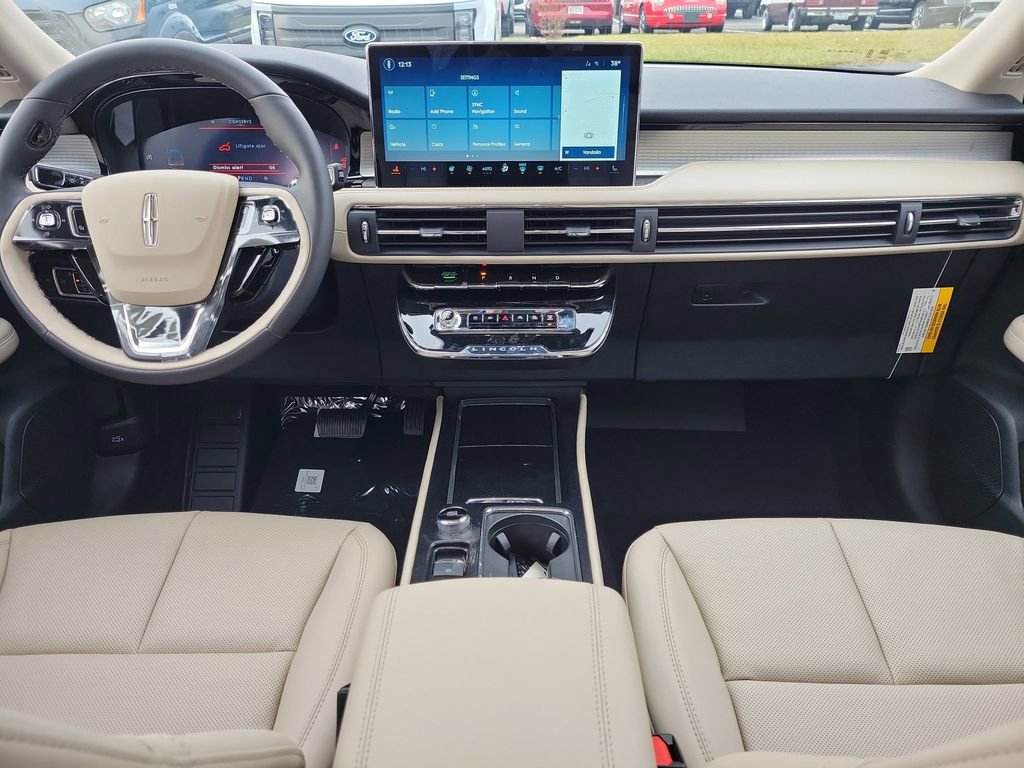 New 2026 Lincoln Corsair Premiere image 11