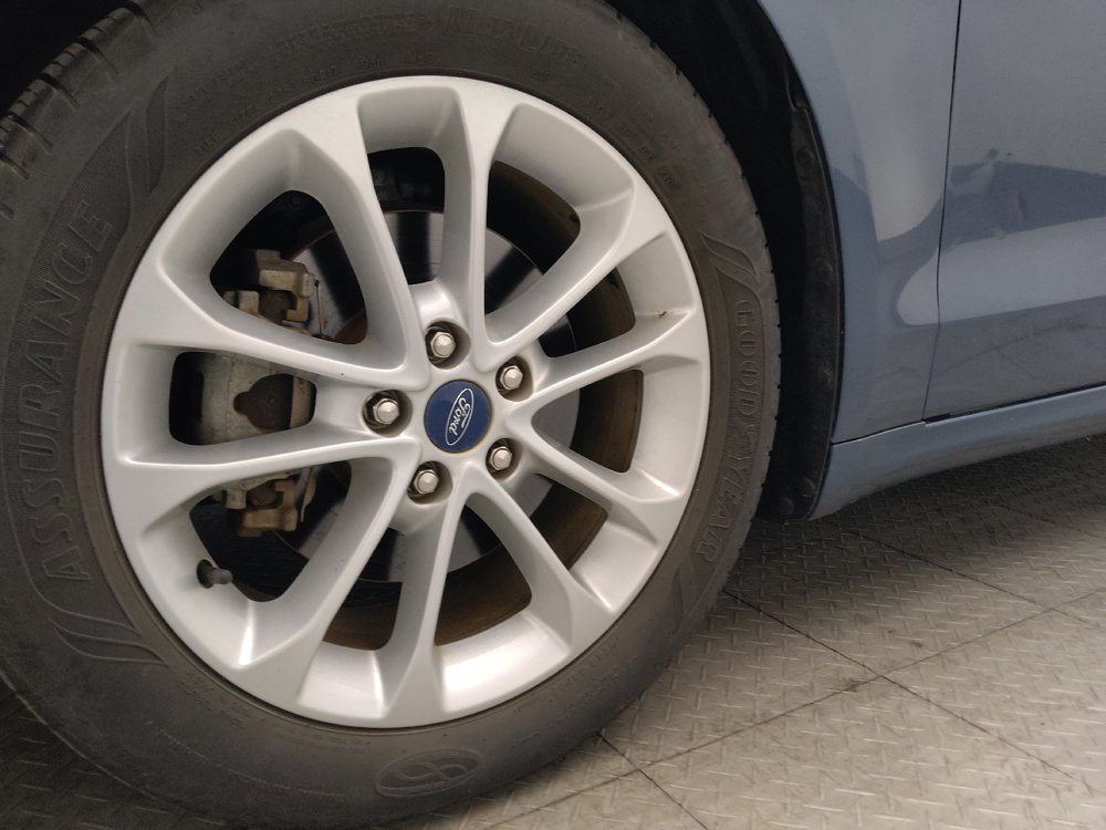 Used 2019 Ford Fusion SE FWD image 31