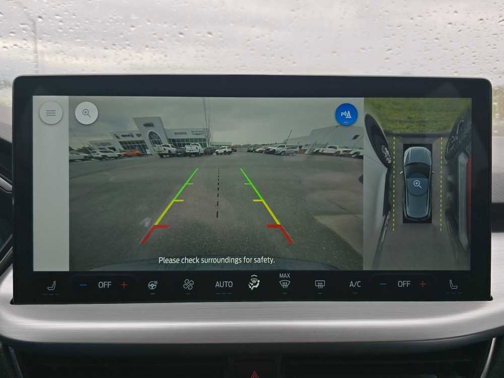 Used 2024 Ford Escape Platinum image 19