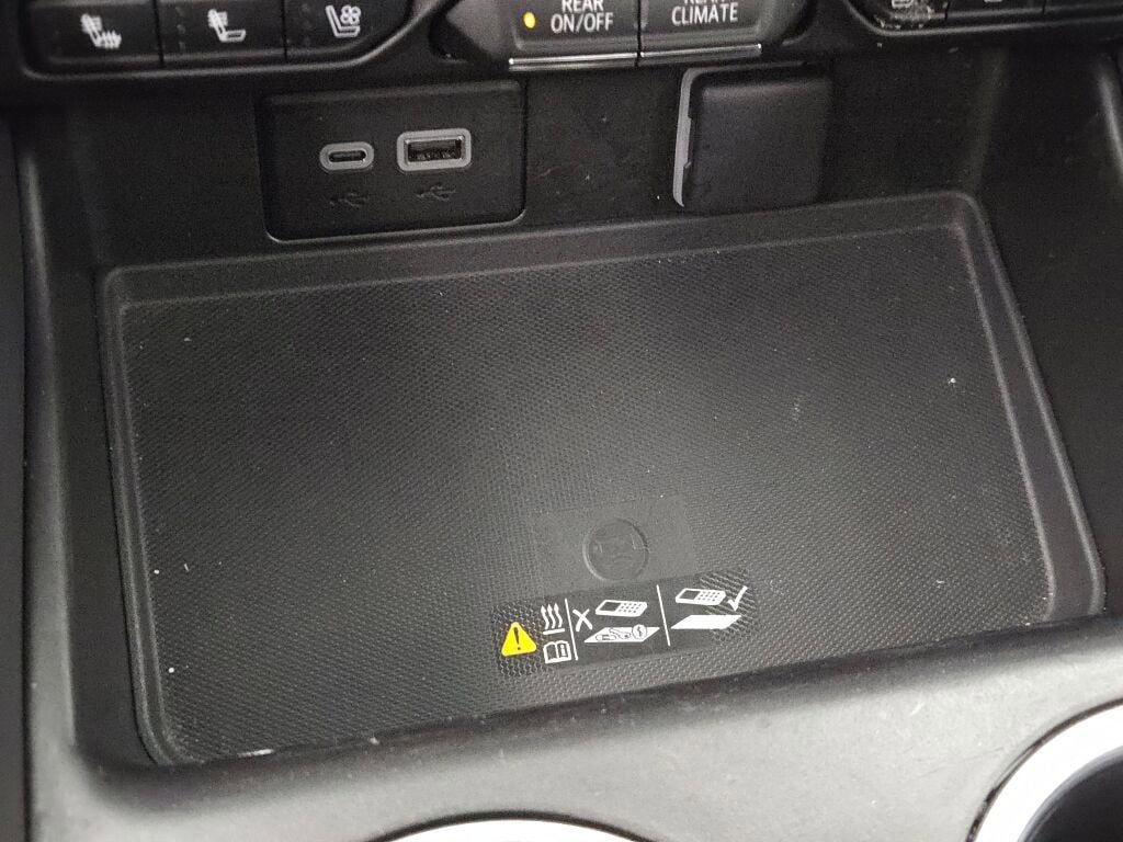 Used 2023 GMC Yukon AT4 image 37