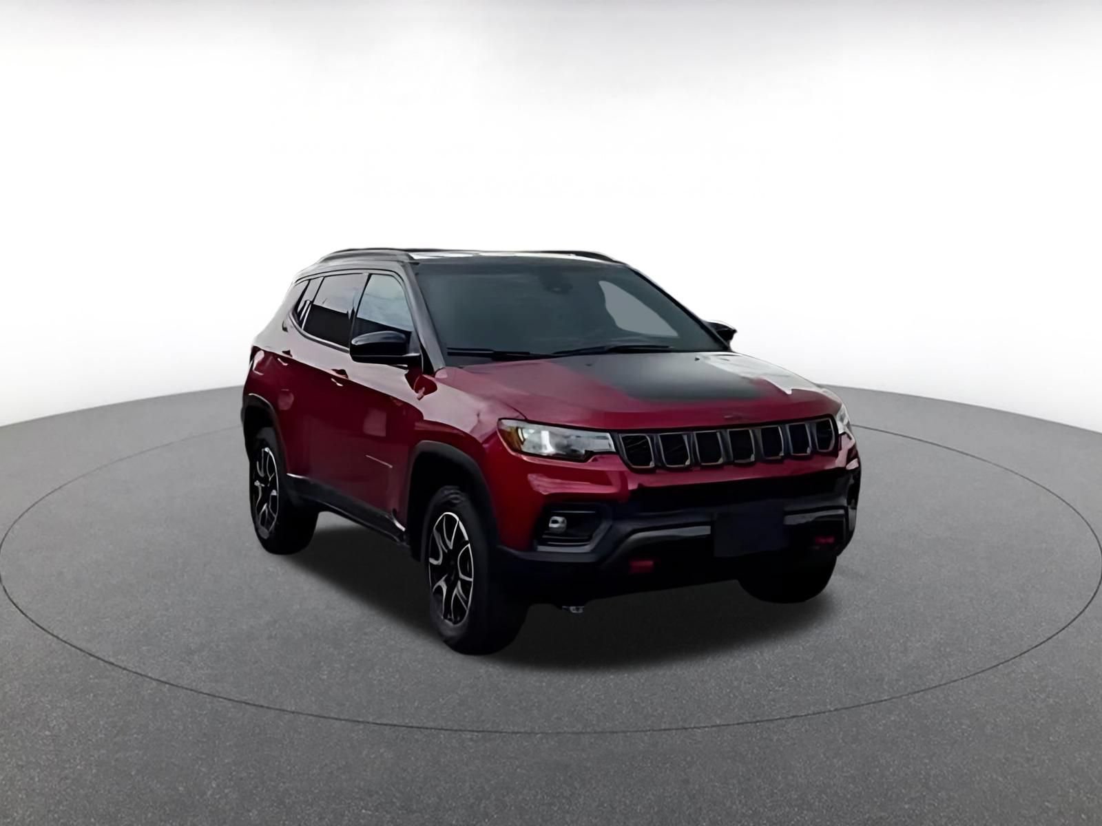 Used 2025 Jeep Compass Trailhawk AWD/4WD image 7