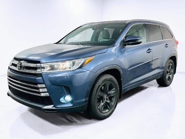 Used 2019 Toyota Highlander Limited Platinum AWD/4WD image 3