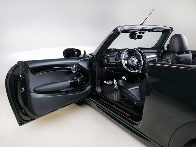 Used 2022 MINI Cooper John Cooper Works w/ Driver Assistance Package FWD image 26