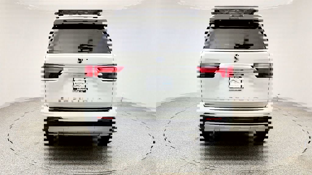 Used 2024 Toyota Sequoia Capstone image 6