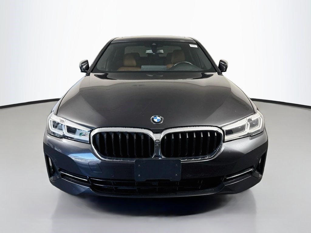 Used 2021 BMW 540i xDrive w/ Premium Package AWD/4WD image 2