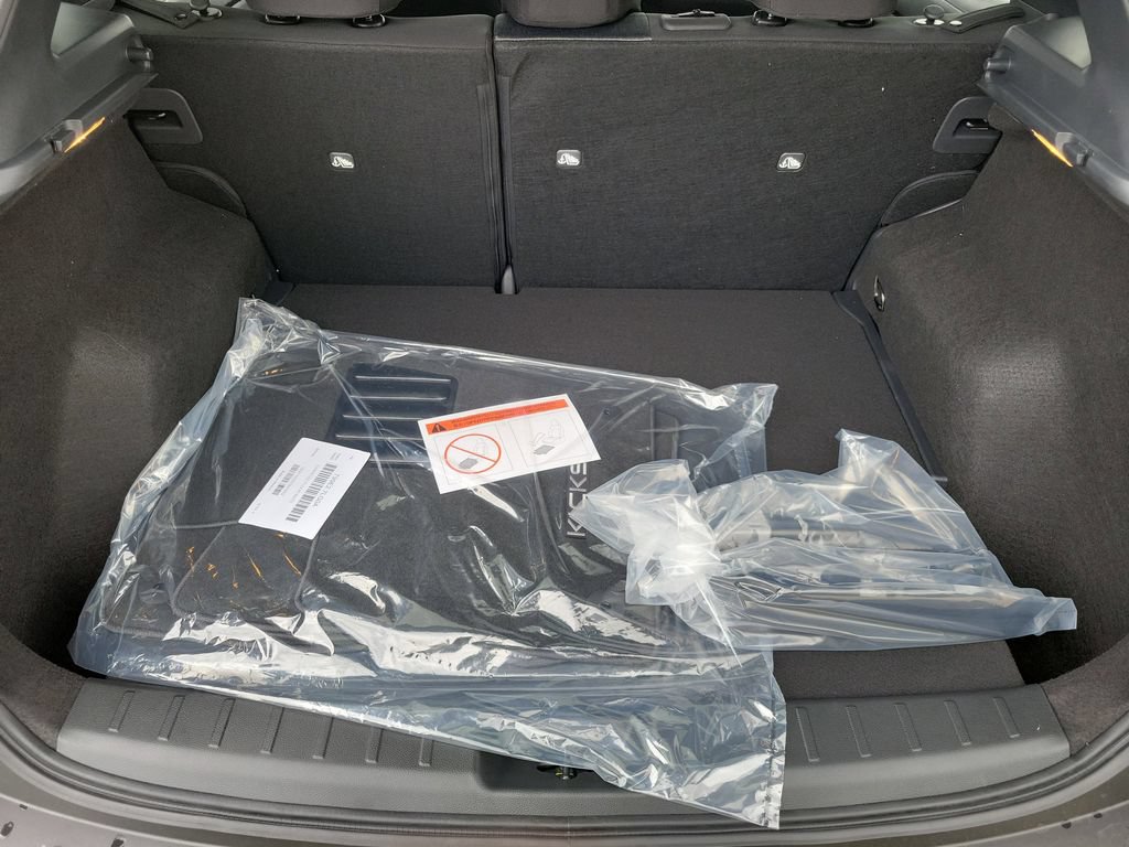 New 2026 Nissan Kicks SV FWD image 10