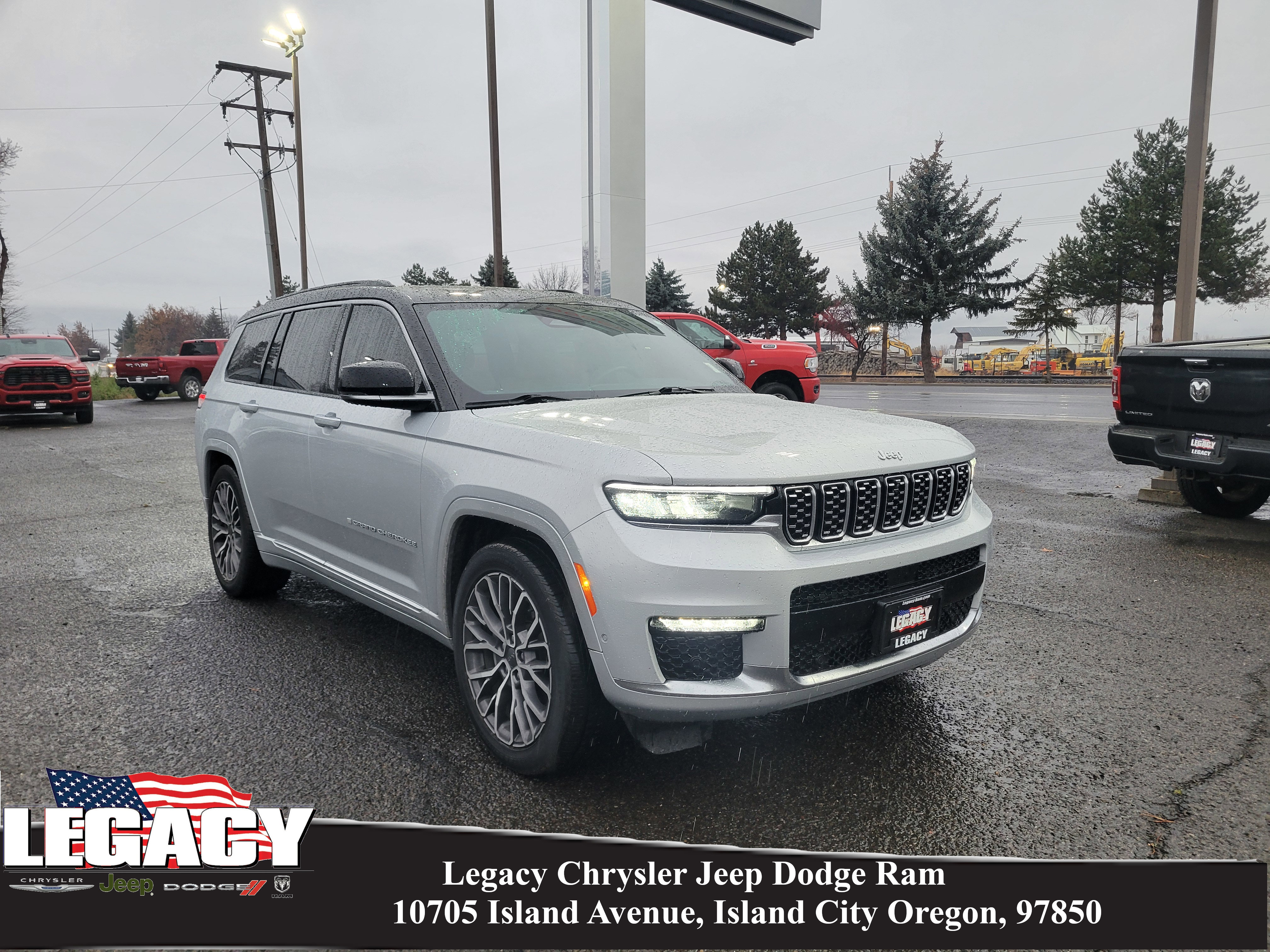 Used 2024 Jeep Grand Cherokee L Summit image 1