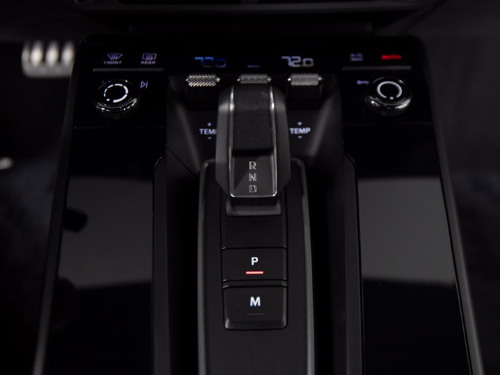 Certified 2023 Porsche 911 Dakar AWD/4WD image 29