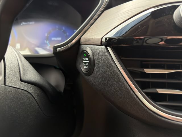 Used 2020 Ford Escape Titanium AWD/4WD image 35