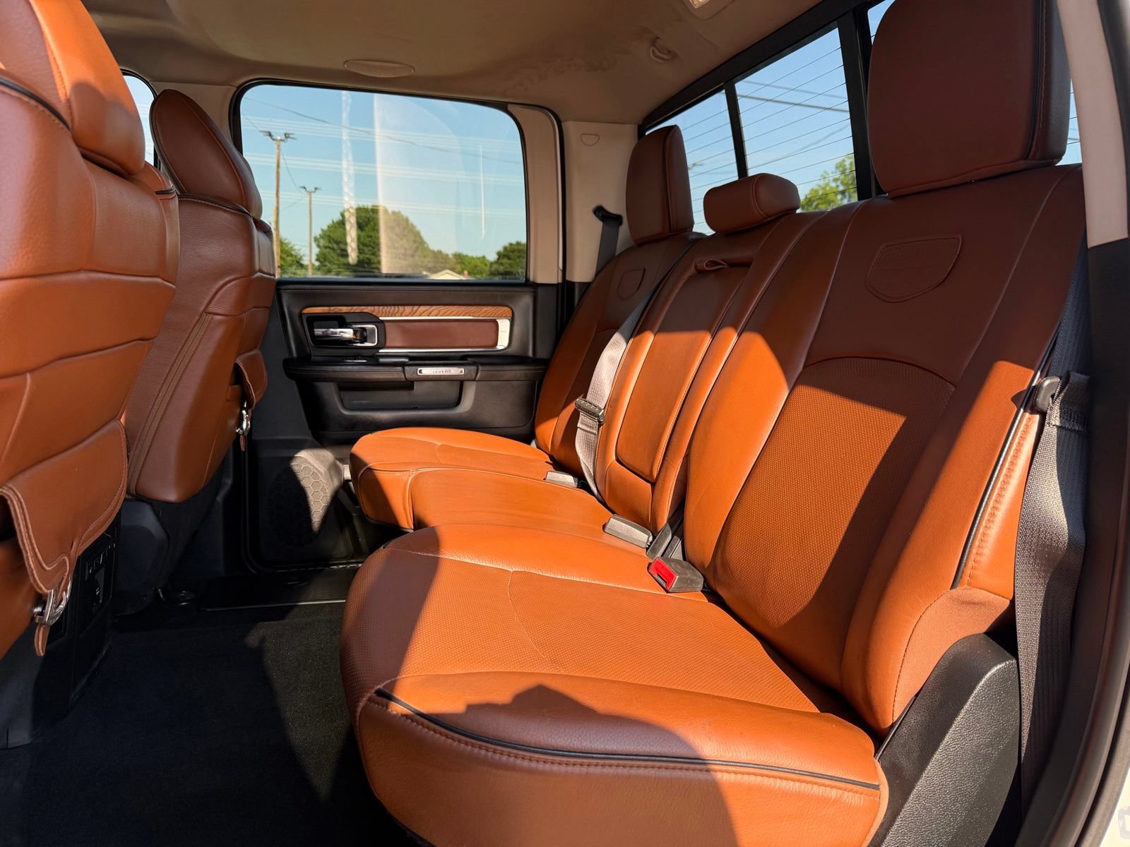 Used 2018 RAM 3500 Laramie Longhorn AWD/4WD image 17