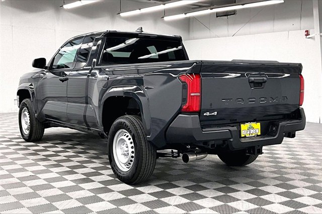 Used 2025 Toyota Tacoma SR image 2