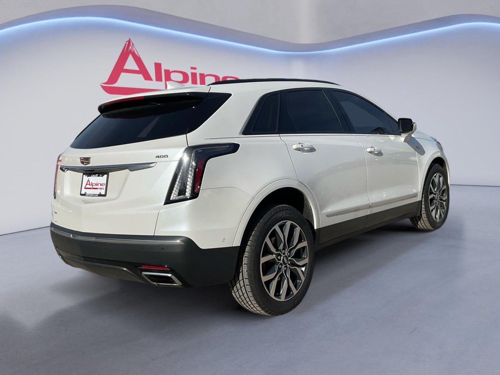 Certified 2023 Cadillac XT5 Sportv w/ Platinum Package AWD/4WD image 5