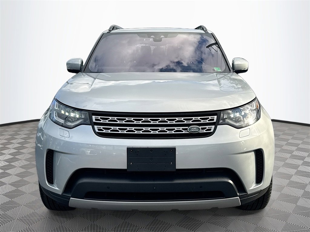 Used 2018 Land Rover Discovery HSE image 2