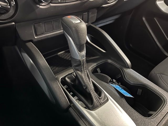 Used 2024 Nissan Frontier SV image 25