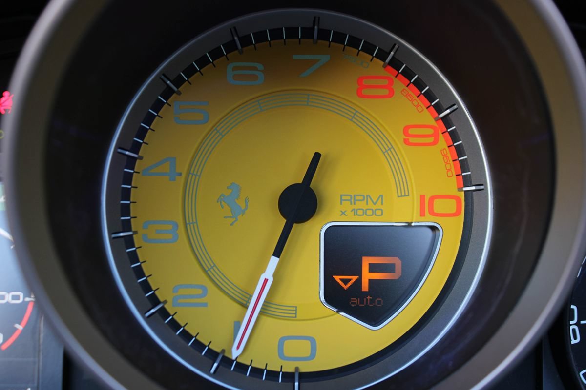 Used 2012 Ferrari California RWD image 26