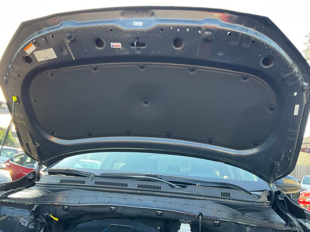 Used 2022 Hyundai Kona Limited w/ Cargo Package image 11