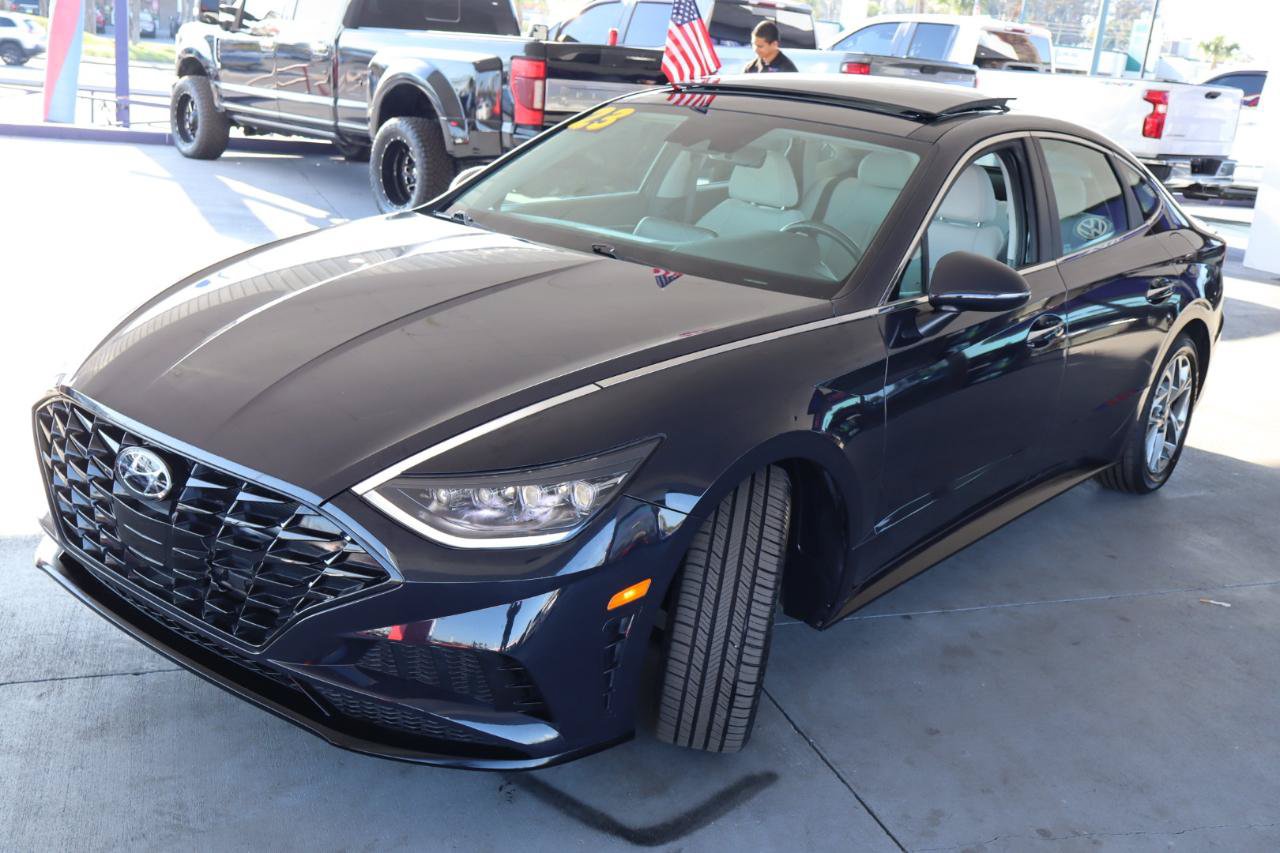 Used 2023 Hyundai Sonata SEL w/ Convenience Package FWD image 9