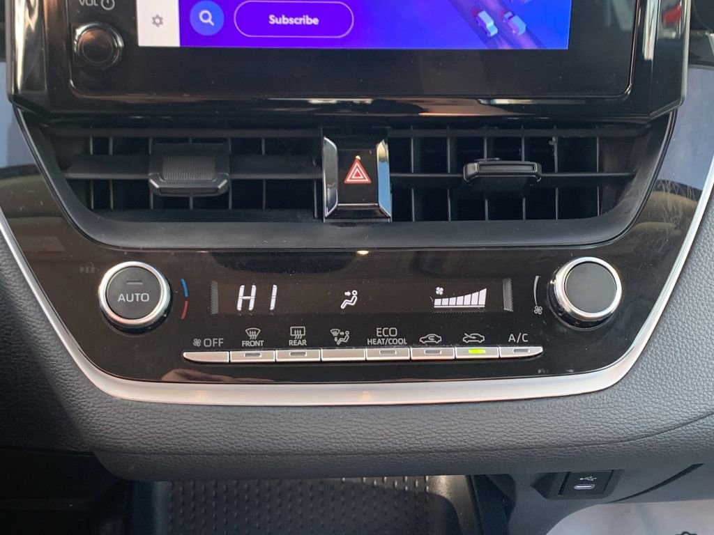 Used 2025 Toyota Corolla LE image 22