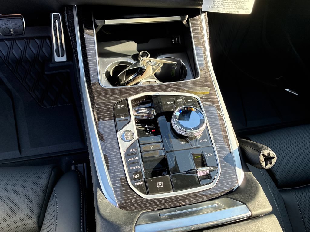 New 2027 BMW X7 xDrive40i w/ Executive Package AWD/4WD image 15
