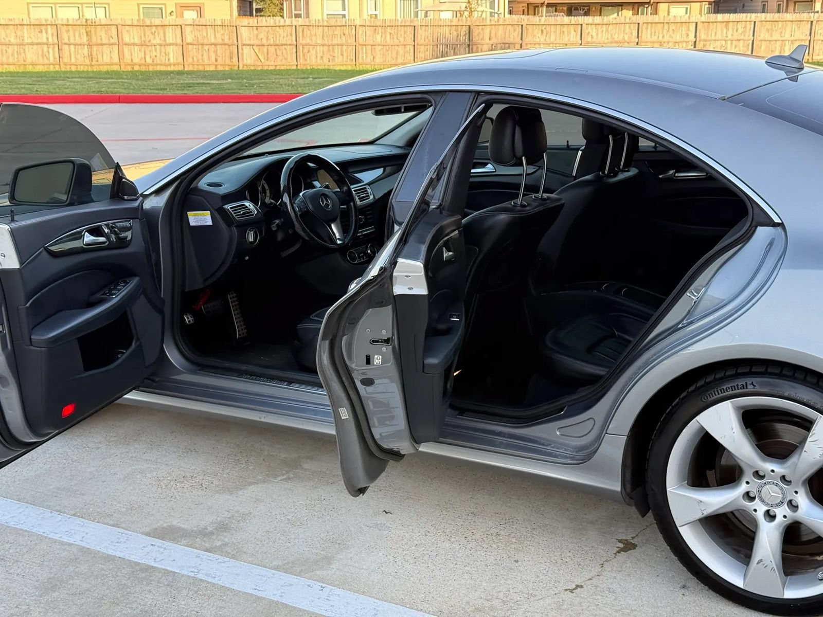 Used 2012 Mercedes-Benz CLS 550 4MATIC image 10