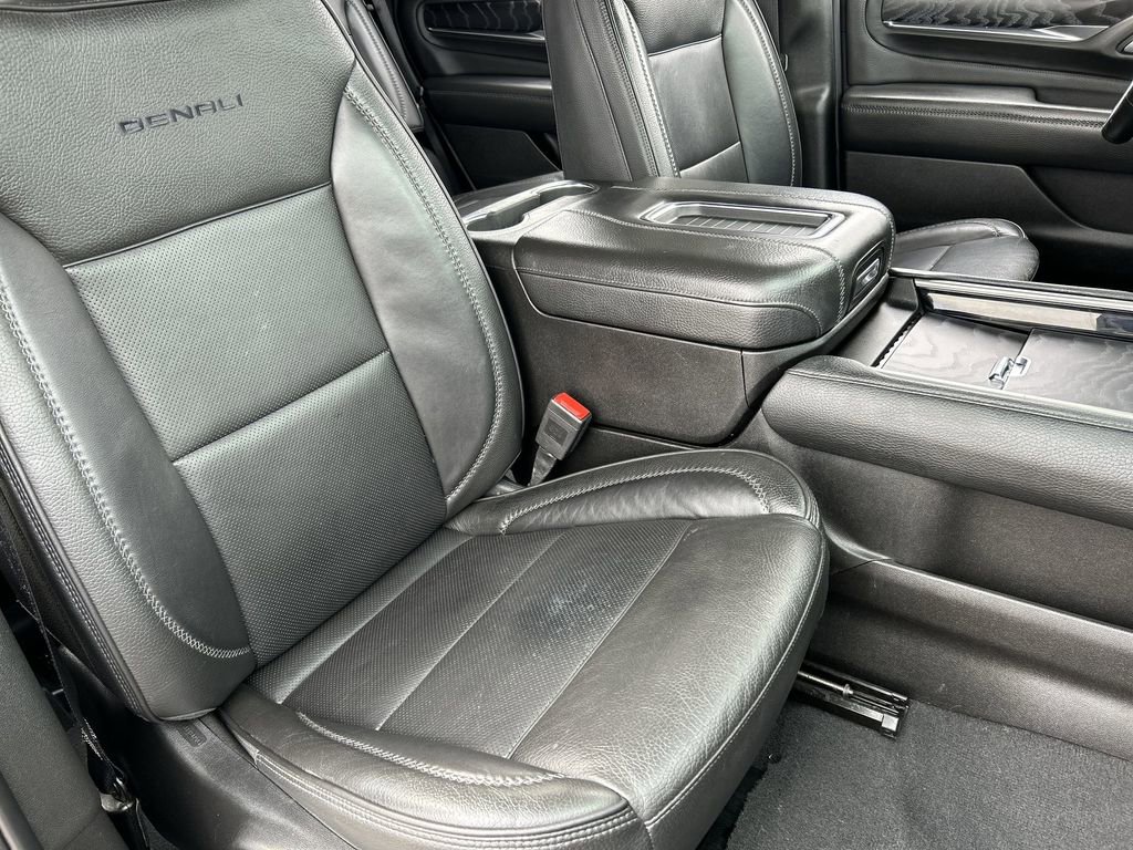 Used 2023 GMC Yukon Denali w/ Max Trailering Package image 28