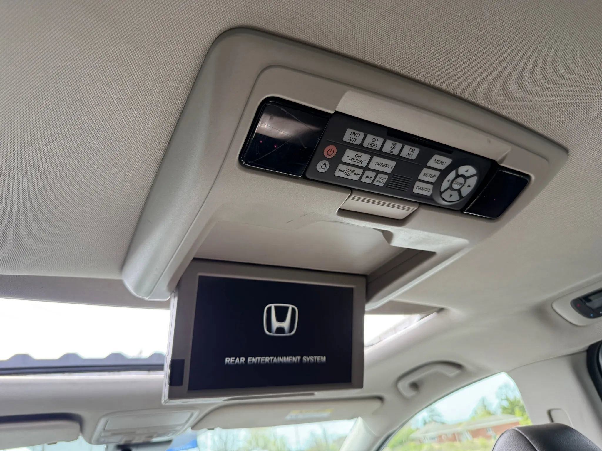 Used 2015 Honda Odyssey Touring Elite image 38