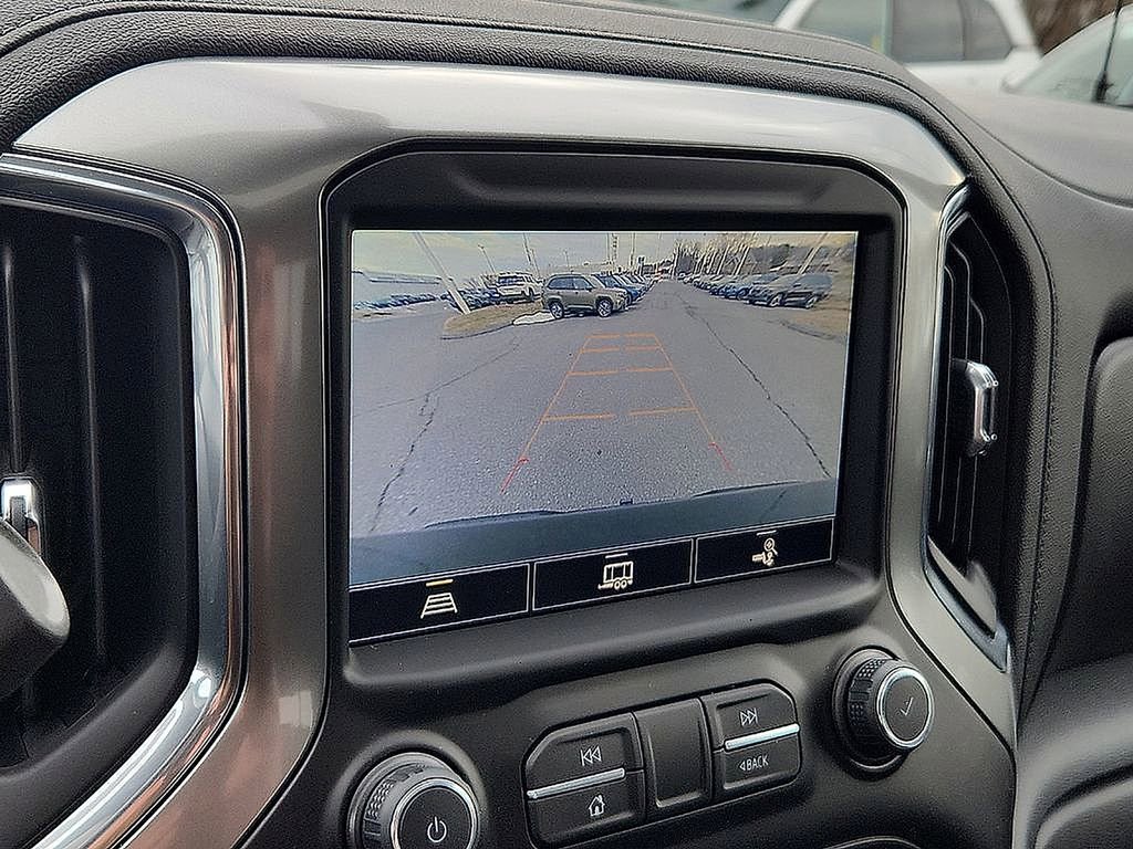 Used 2021 Chevrolet Silverado 1500 LT Trail Boss w/ Convenience Package II AWD/4WD image 18