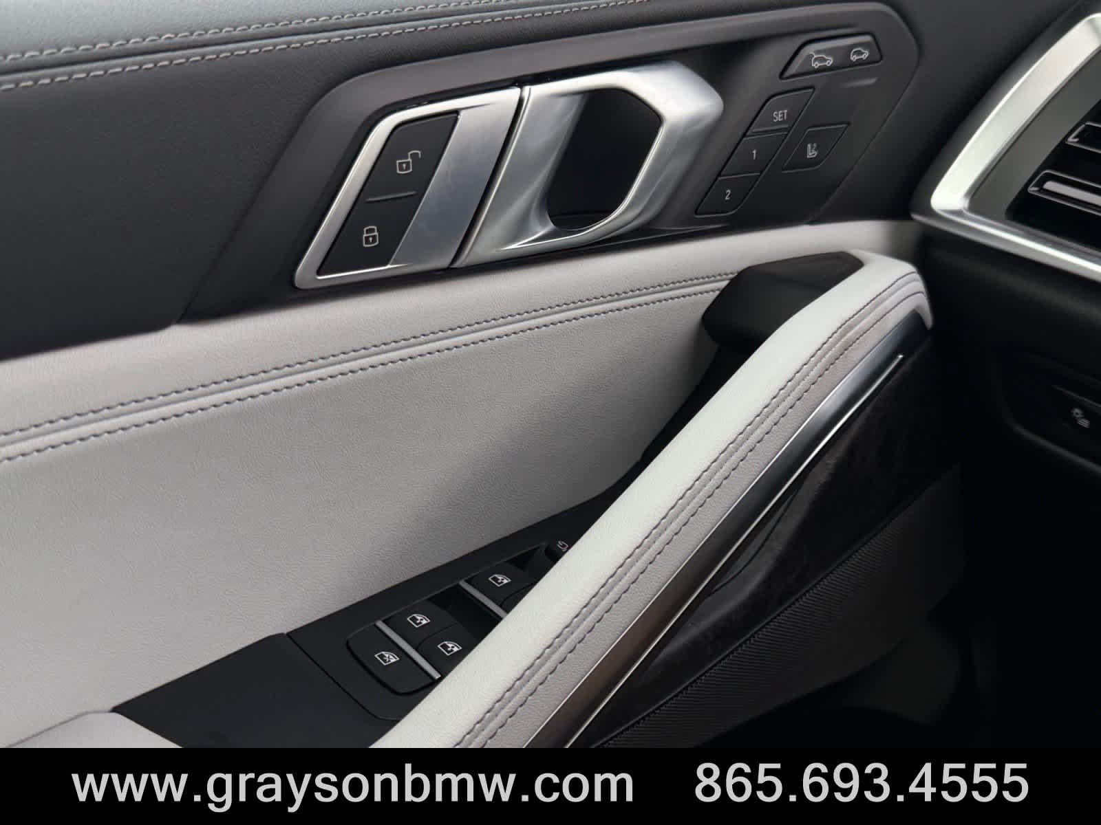 Used 2025 BMW X6 M60i AWD/4WD image 23