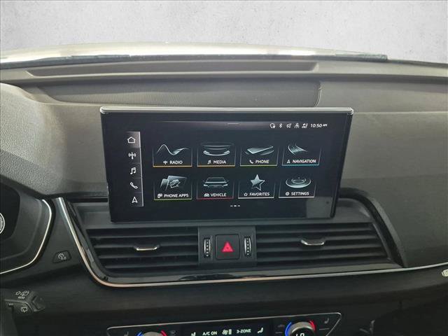 Used 2022 Audi Q5 2.0T Premium Plus w/ Premium Plus Package AWD/4WD image 13