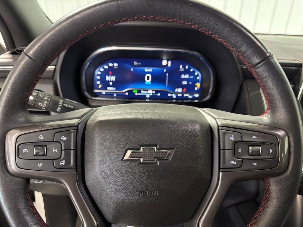 Certified 2022 Chevrolet Suburban RST w/ Luxury Package AWD/4WD image 24