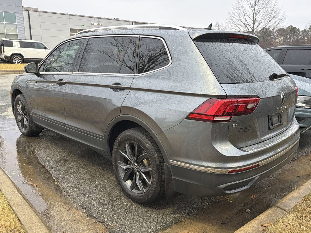 Used 2023 Volkswagen Tiguan SE image 4