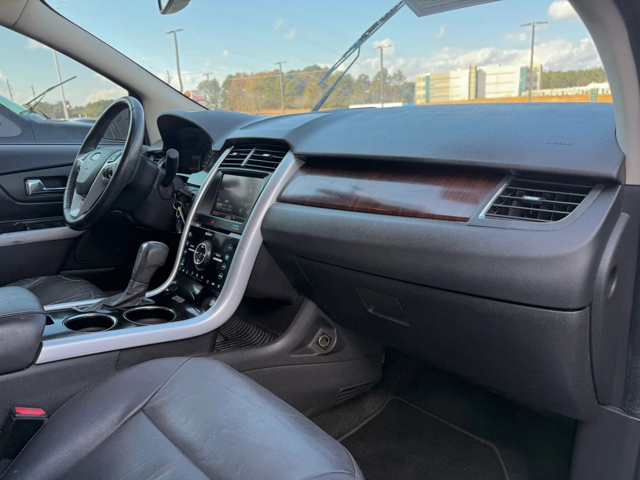 Used 2011 Ford Edge Limited image 19