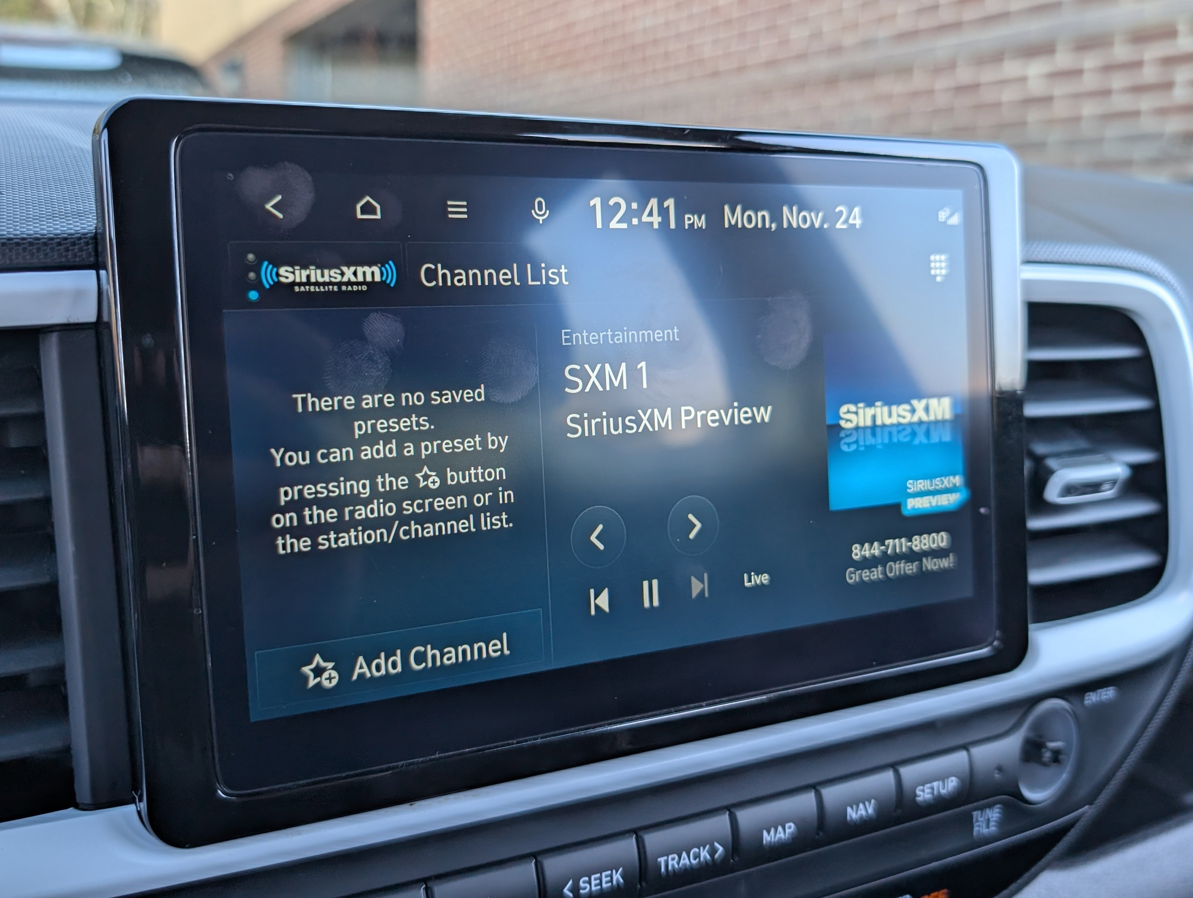 Used 2024 Hyundai Venue Limited image 27