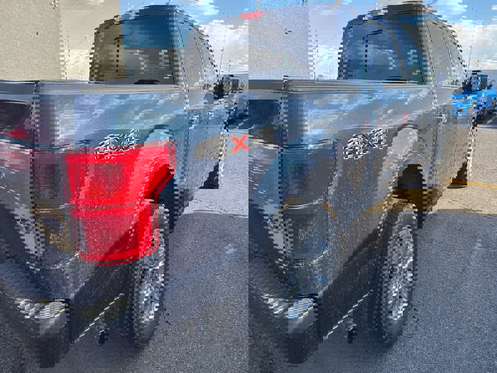 Used 2019 Ford F150 Platinum w/ Technology Package image 10