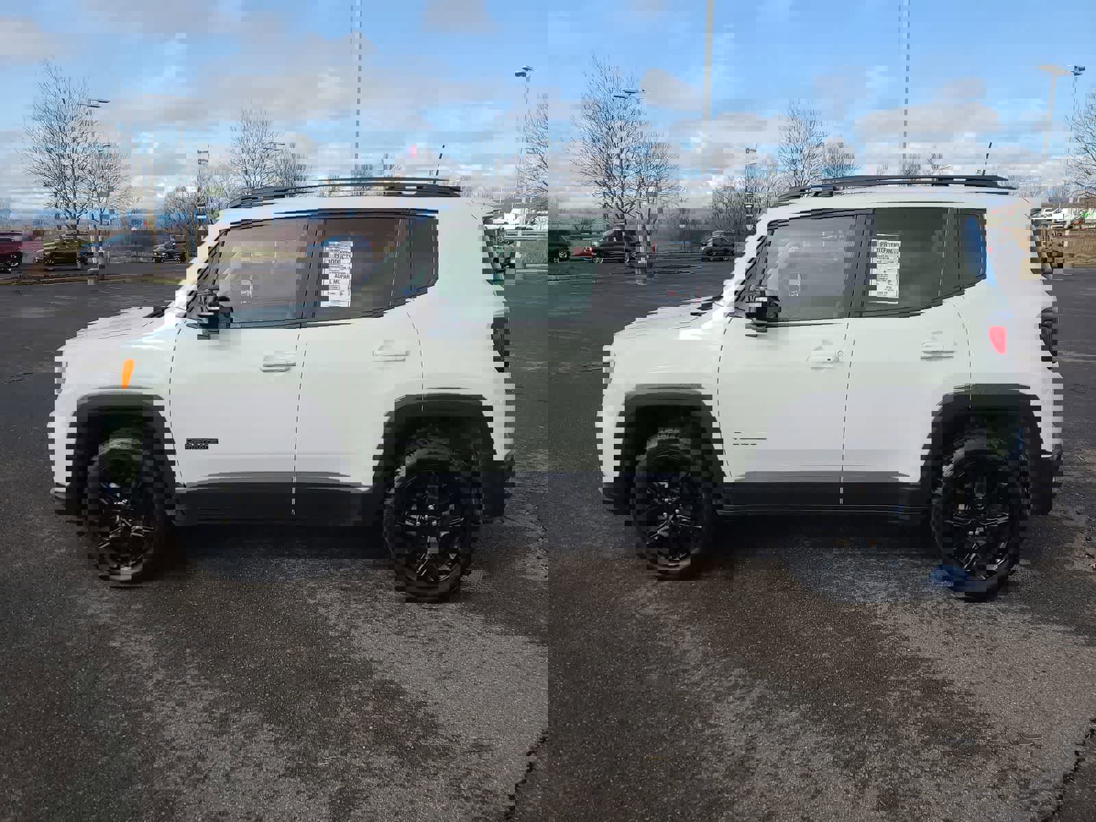 Used 2023 Jeep Renegade Altitude w/ Sun/Sound Group image 11