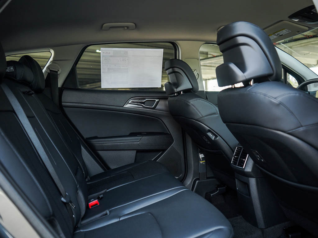 New 2026 Kia Sportage EX AWD/4WD image 13