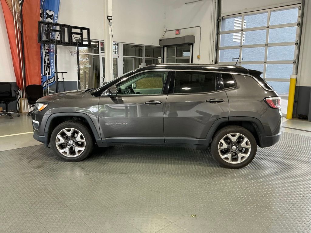 Used 2018 Jeep Compass Limited w/ Navigation Group image 10