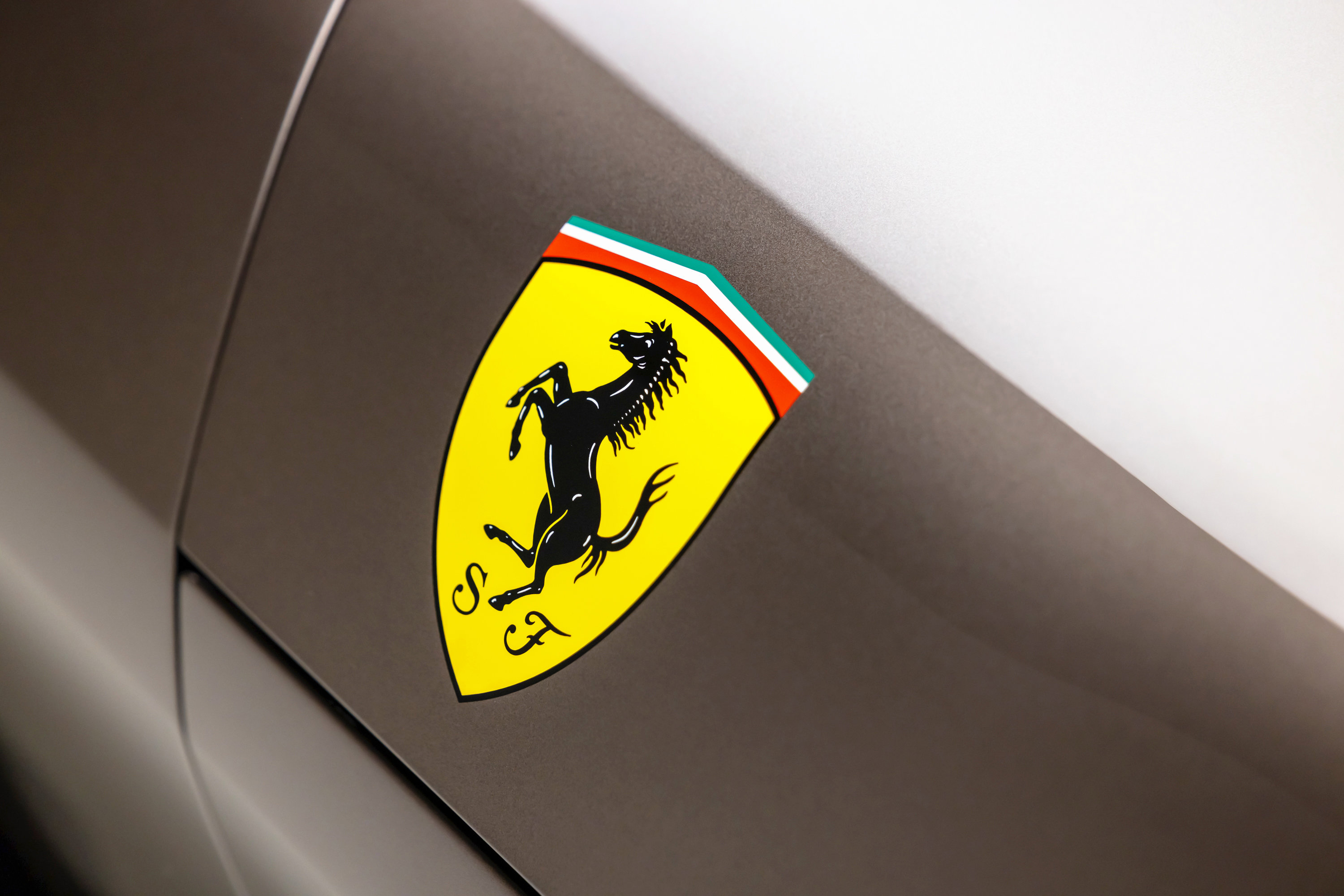 Certified 2025 Ferrari 12Cilindri image 18