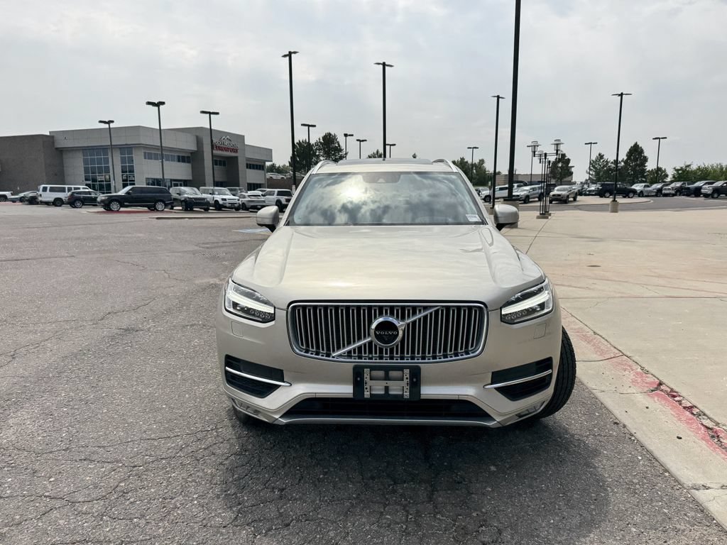 Used 2016 Volvo XC90 T6 Inscription w/ Vision Package AWD/4WD image 3