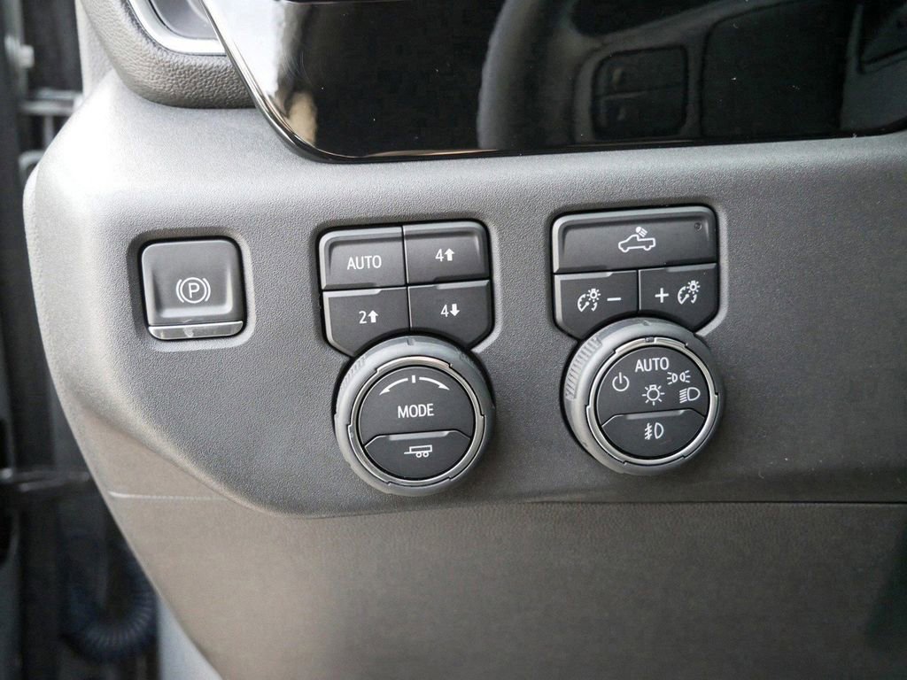 Used 2024 Chevrolet Silverado 1500 LT Trail Boss w/ Protection Package image 19